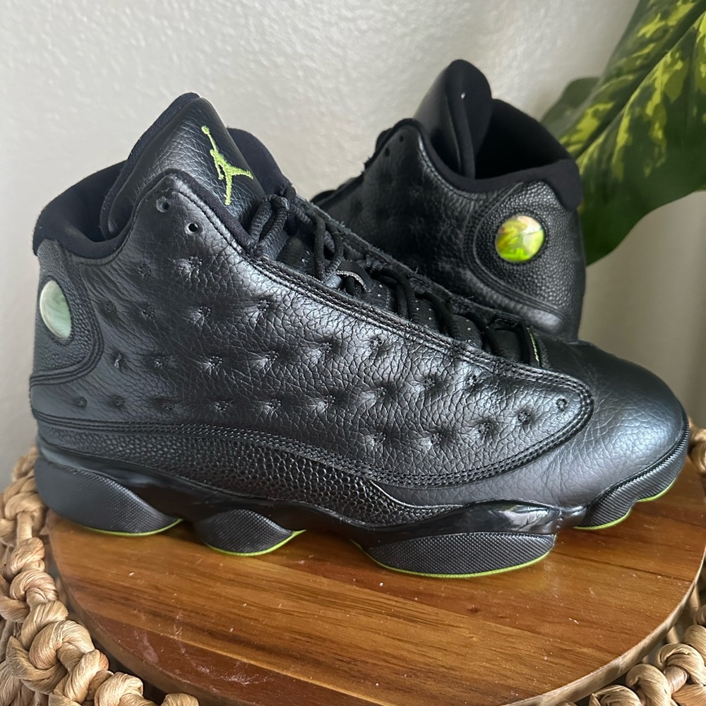 Air Jordan 13 retro altitude size 9